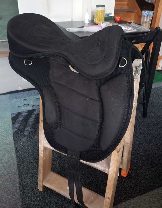 Siodlo bezterlicowe 17,5"