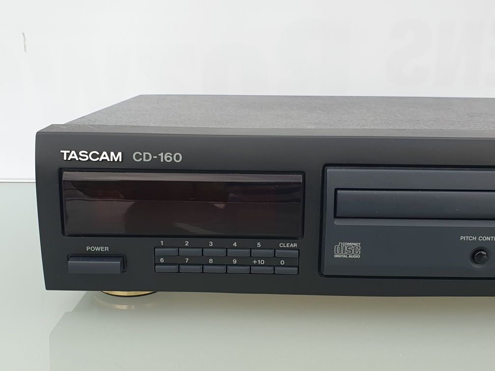 Odtwarzacz CD Tascam CD-160