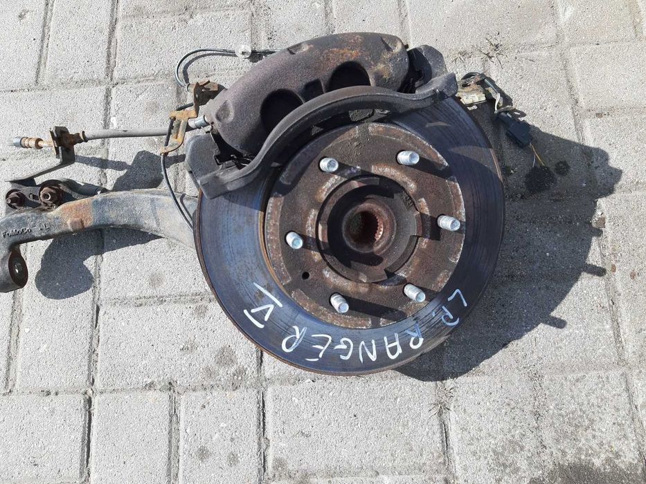 Ford Ranger Lift 3.2 TDCI zwrotnica lewy przód