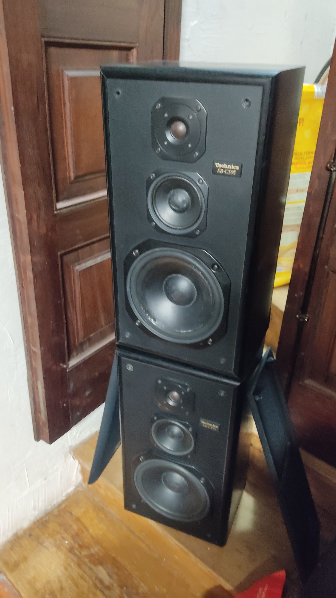 Par de colunas Hifi Technics SB-CS95 200w