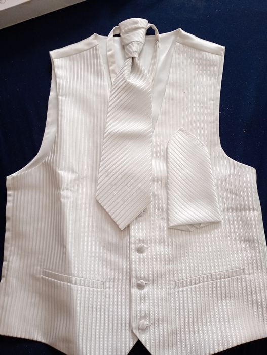 Kamizelka męska plus krawat i poszetka