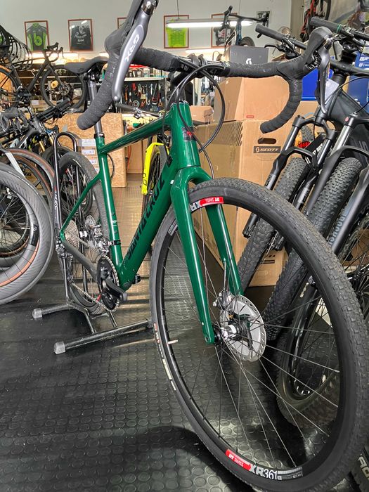 Santa Cruz stigmata CC GRAVEL PROMOÇÃO
NOVA