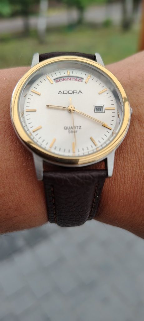 Zegarek ADORA mechanizm kwarcowy , znakomity stan polecam!