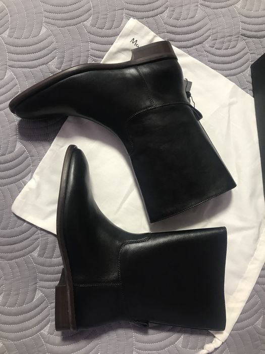 Продам жіночі шкіряні ботильойни Massimo Dutti