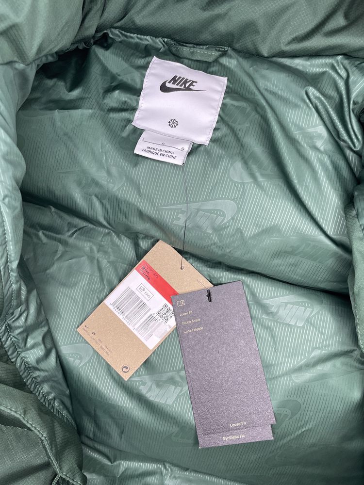 Nike puffer vest жилетка