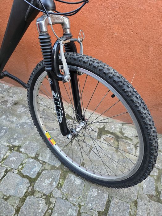 Bicicleta roda 26 em Alumínio