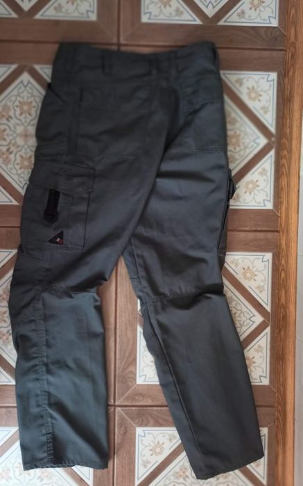 Bp strauss rvrc snickers dickies mascot hh