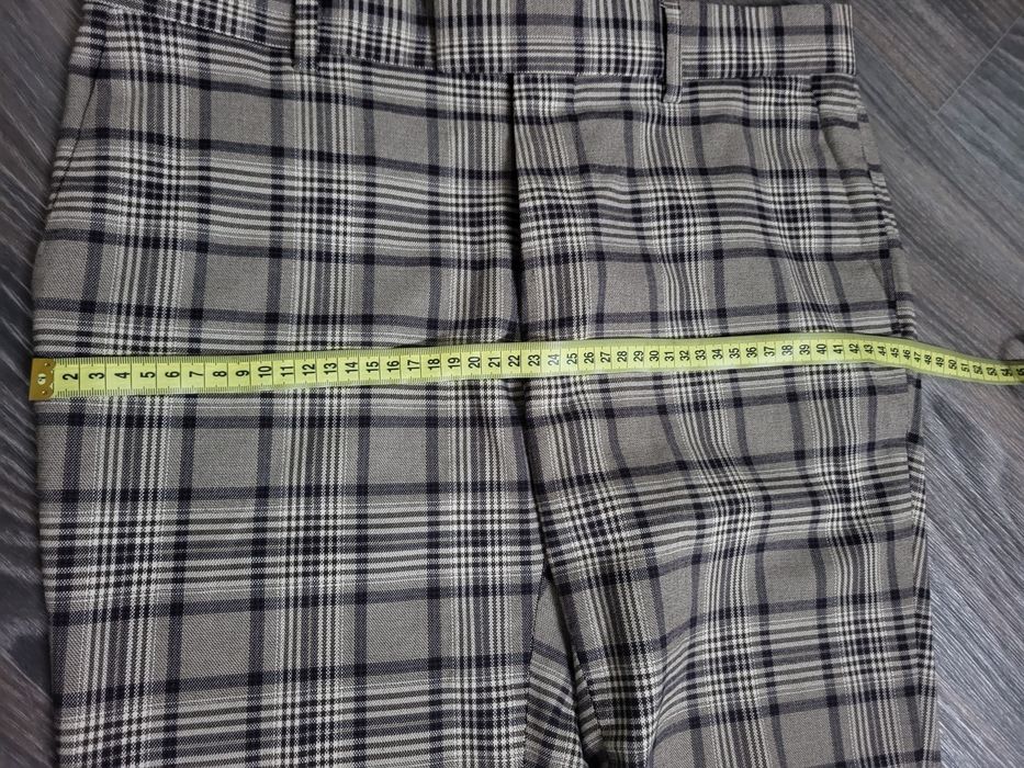 Стильні чоловічі  брюки в клітинку