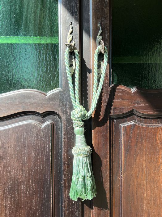 Dębowa biblioteczka serwantka bieliźniarka witryna ludwik antyki