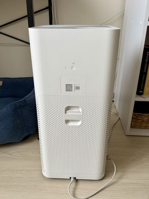 Продаю очисник повітря Xiaomi Mi Air