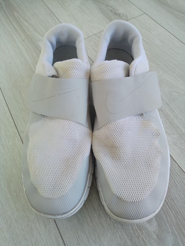 Nike Free Socfly White Sneakersy buty sportowe Streetwear Blockcore 45