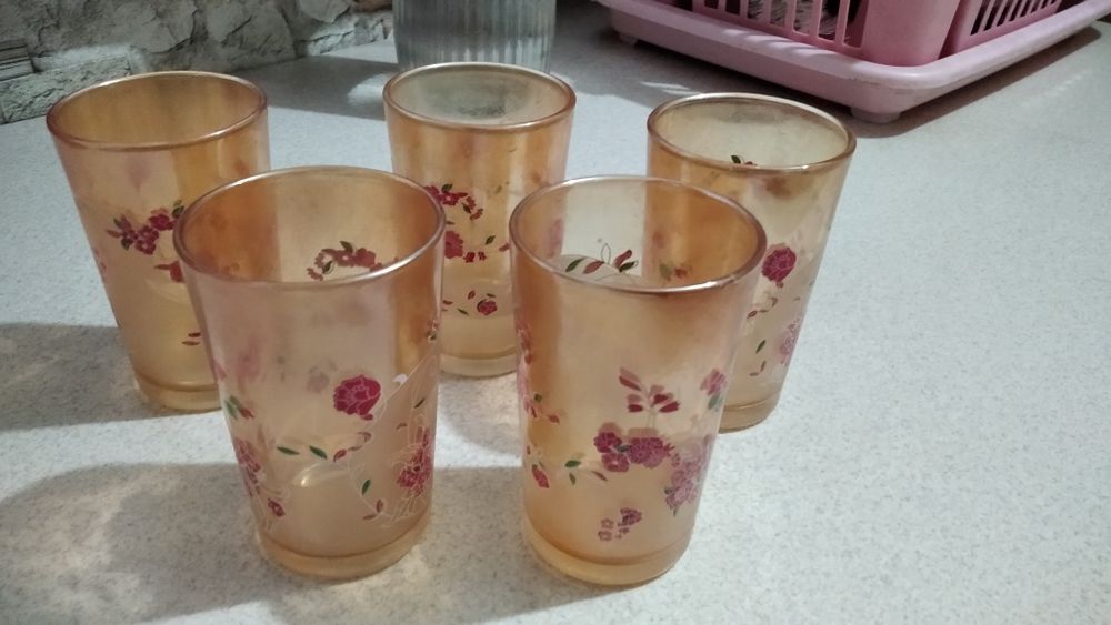 Кувшин, склянки, чарки