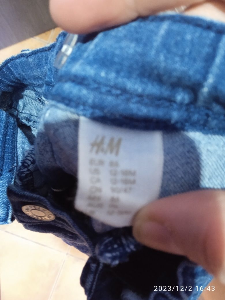 Spodnie jeansy z kieszeniami H&M rozmiar 86, możliwa wysyłka
