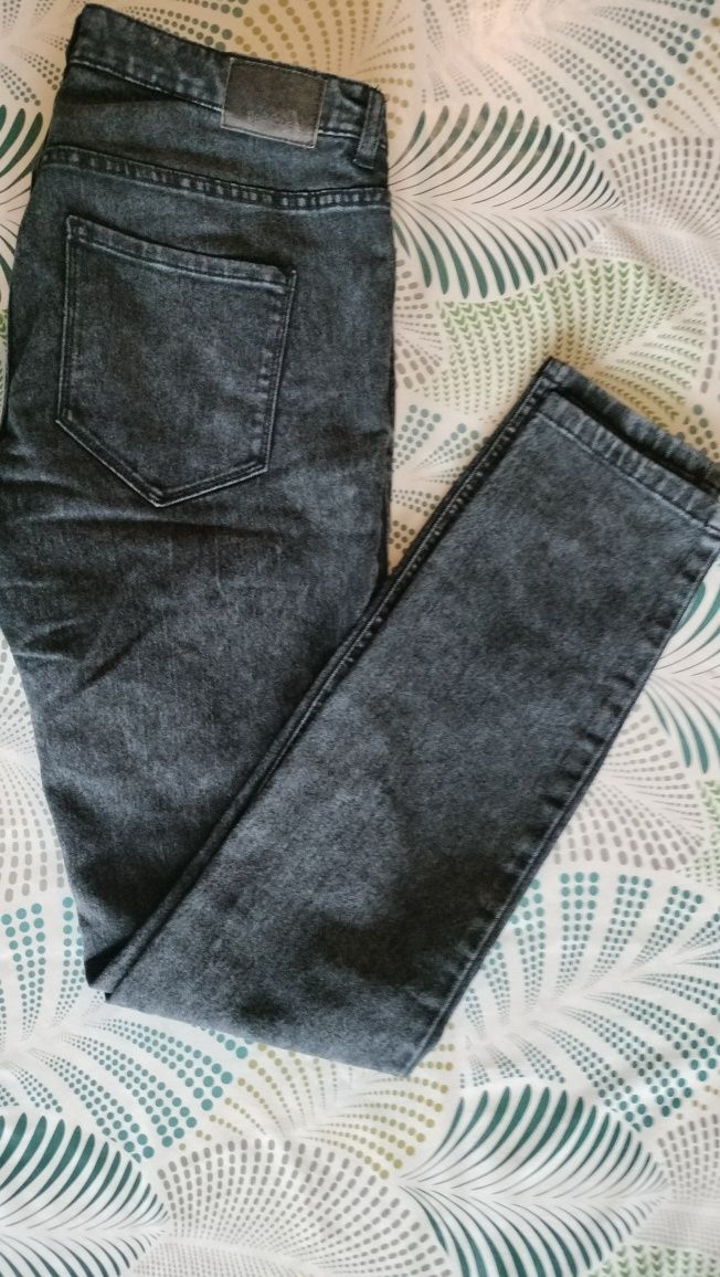 Spodnie jeans damskie XL.