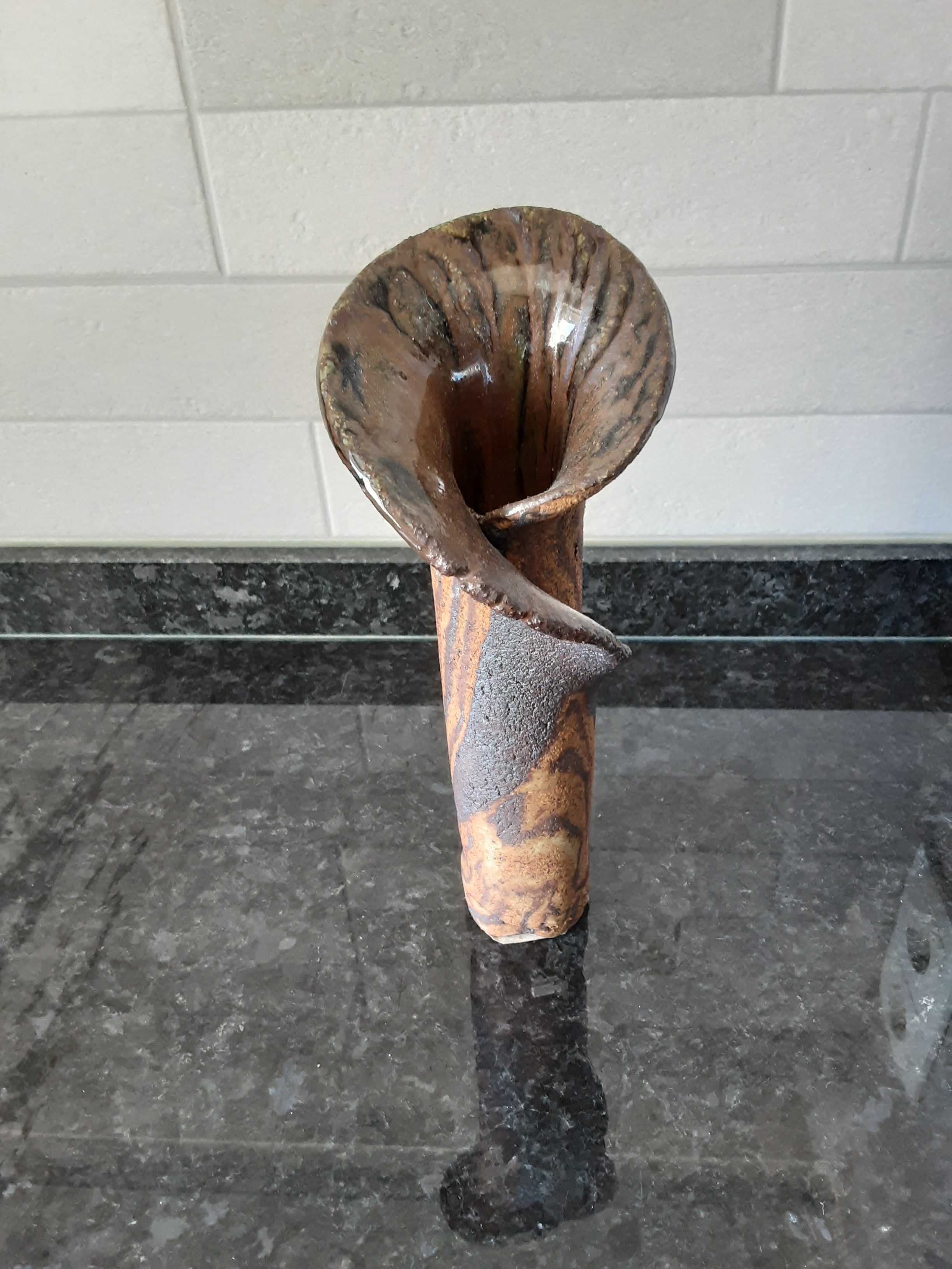 Vaso Castanho   .