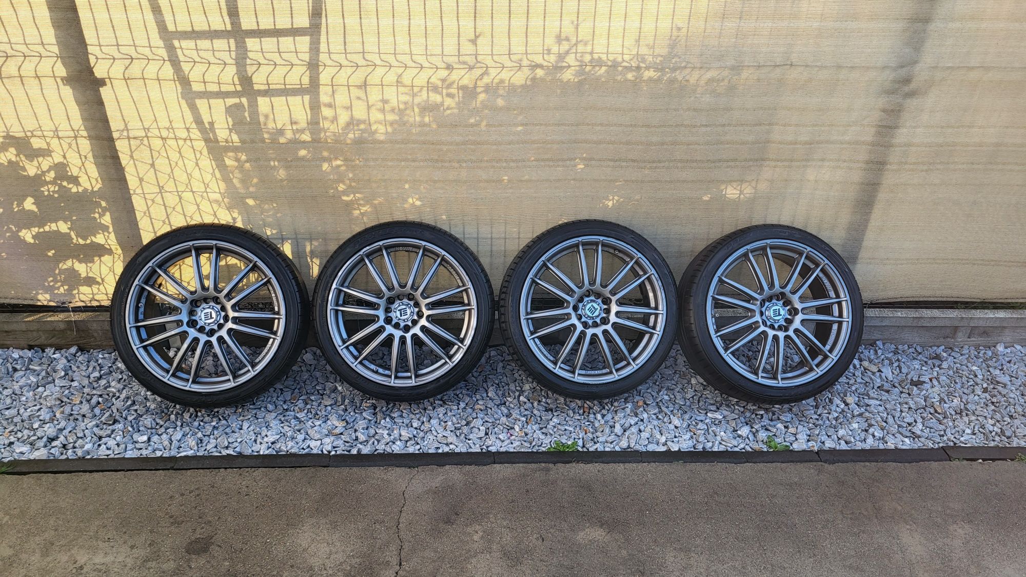 Felgi r18 Inovit Torque z oponami