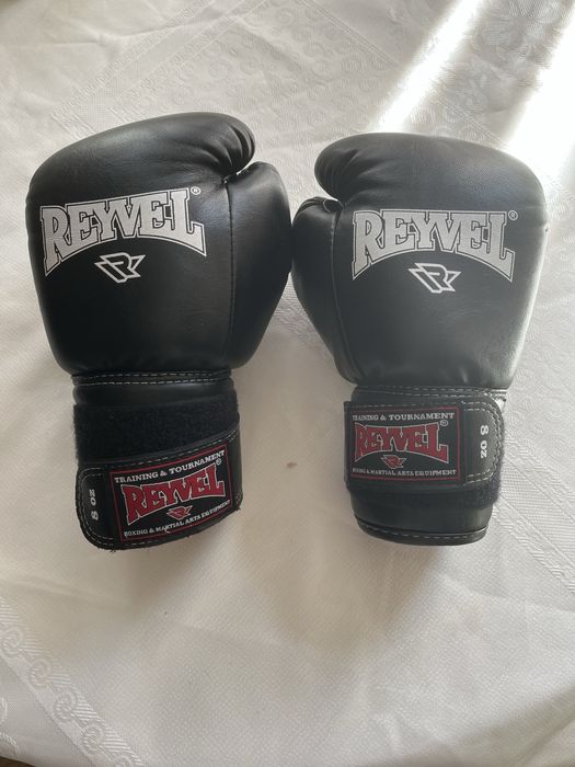 профессиональные боксерские перчатки для женщин и мужчин