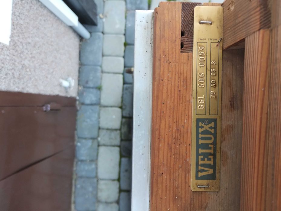 Oddam okno dachowe velux