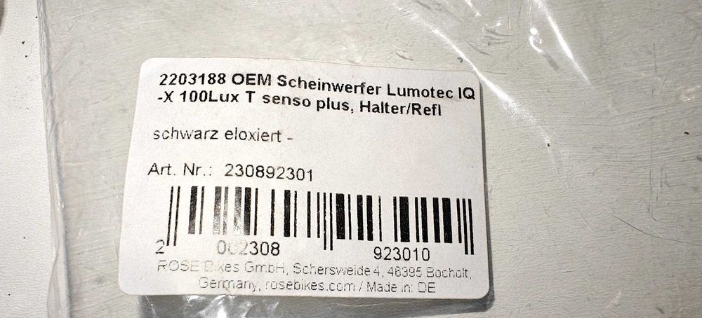 Lampka przednia Busch & Muller Lumotec IQ X czarna