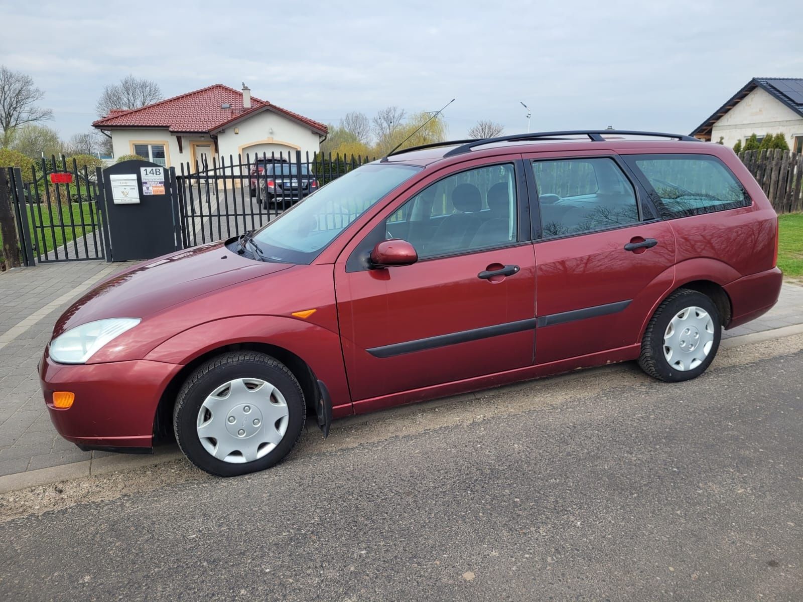 Ford Focus 1,6 benzyna