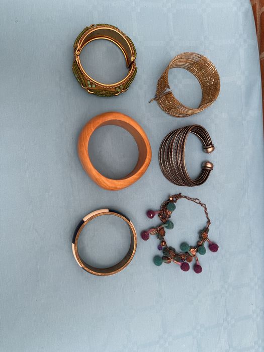 Conjunto de  6 pulseiras