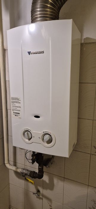 Piec Junkers FD - 305 Piecyk łazienkowy przepływowy terma gazowy