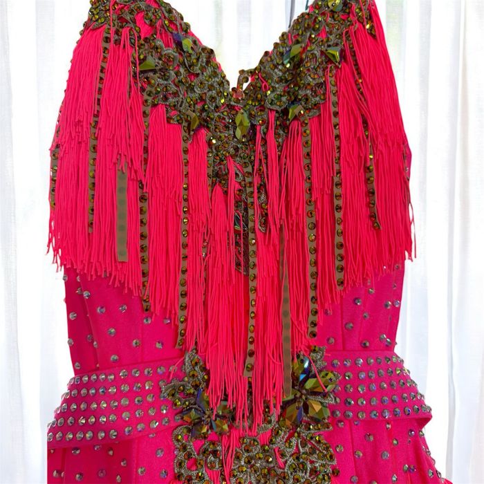 Латинська сукня рожевого кольору