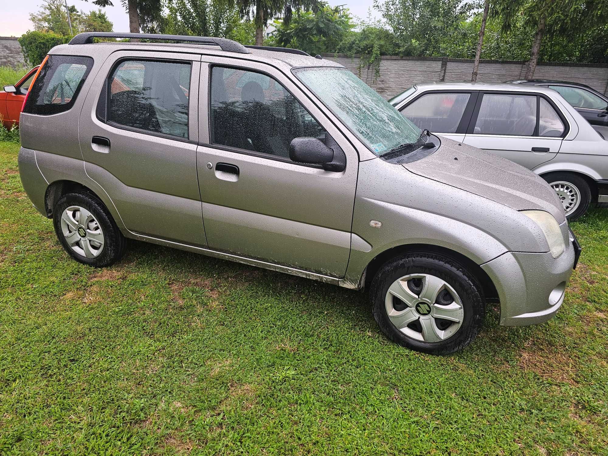 Suzuki Ignis  sprawna klimatyzacja badanie techniczne i oc do 06.2026r