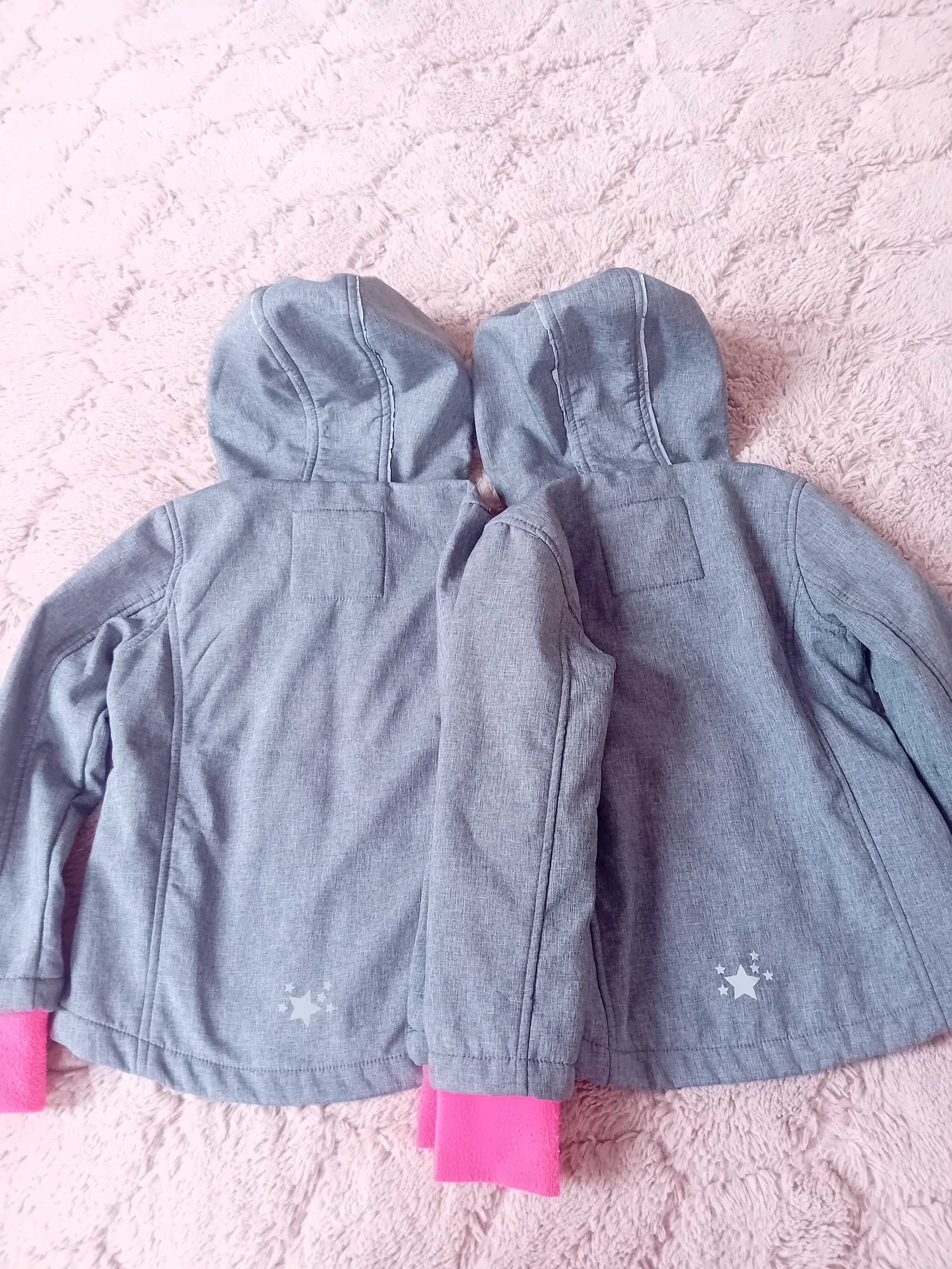 Kurteczki softshell dla blizniaczek