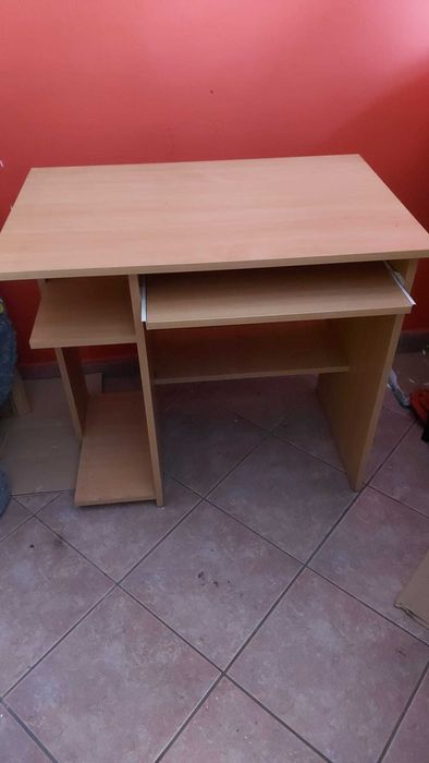 Sprzedam biurko bardzo dobry stan
