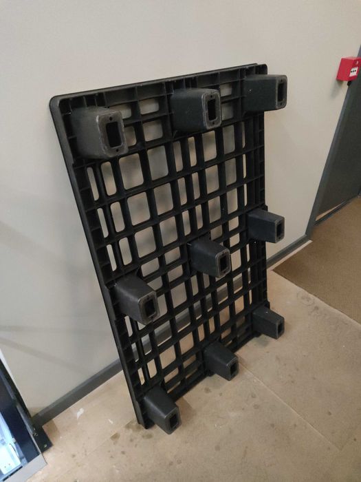 Paletes plástico 1.20mt X 0.8mt