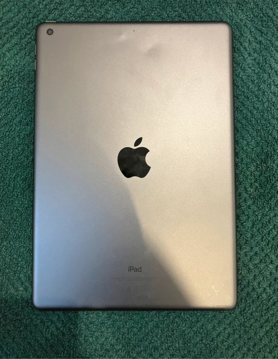 Ipad 10.2 9 generacji 9gen 64gb szary etui spigen rysik