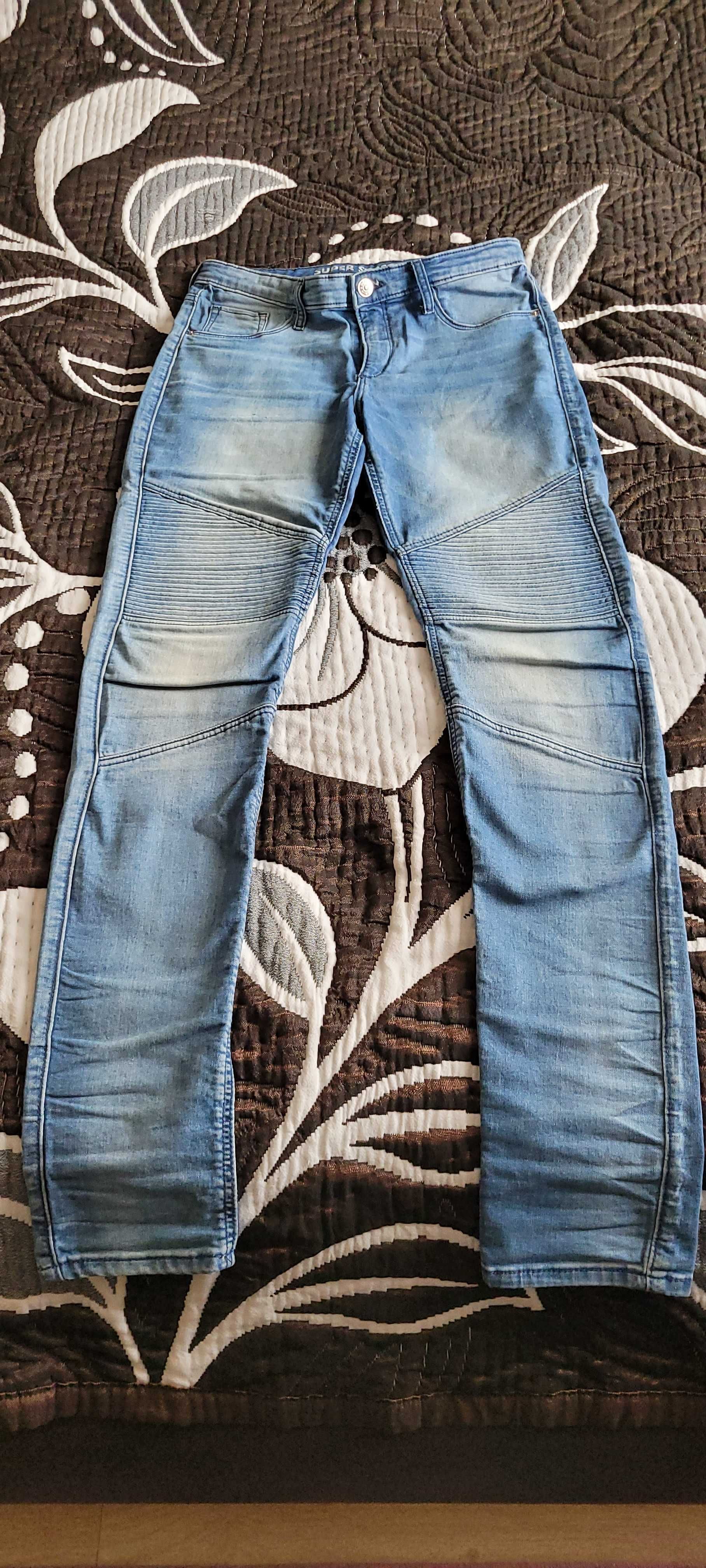 Spodnie jeans, Skinny