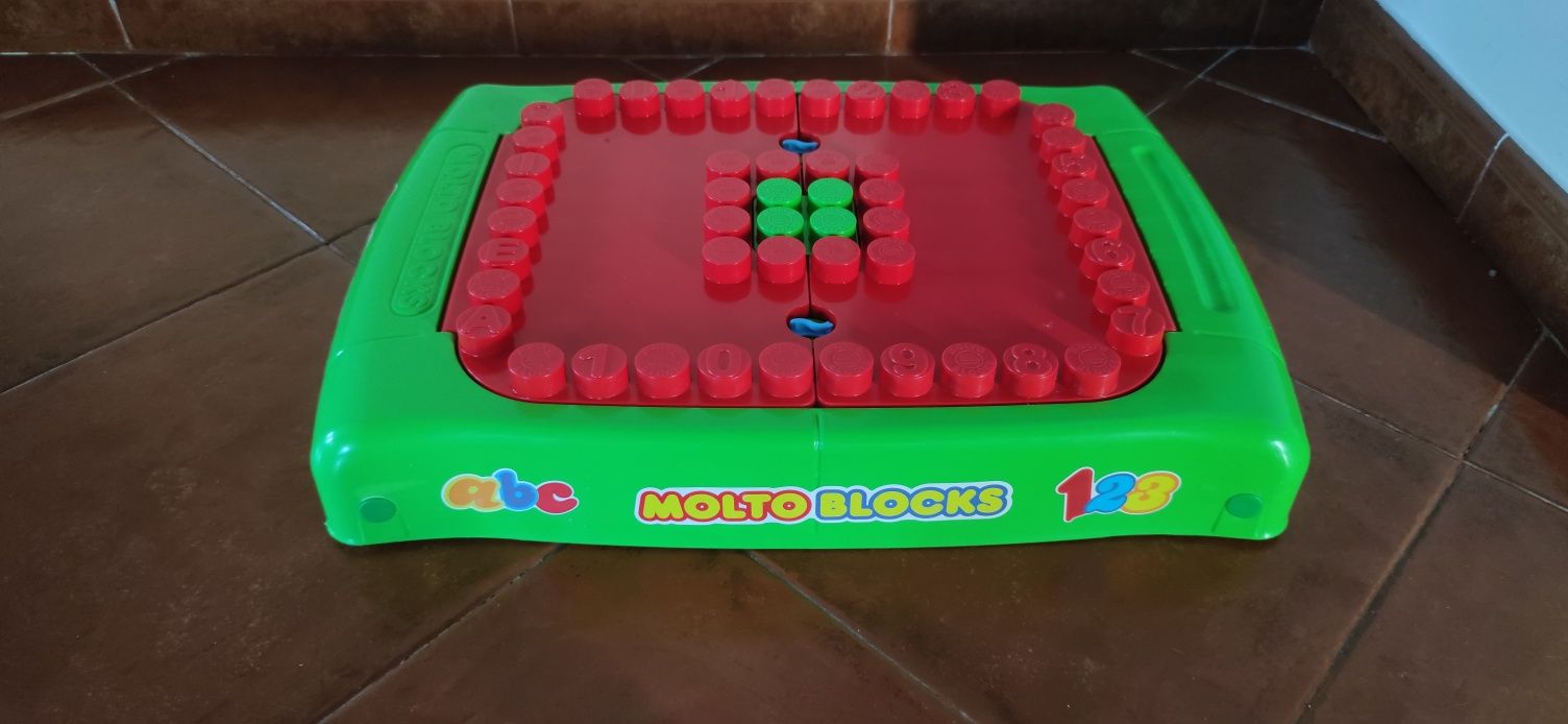 Molto blocks mesa