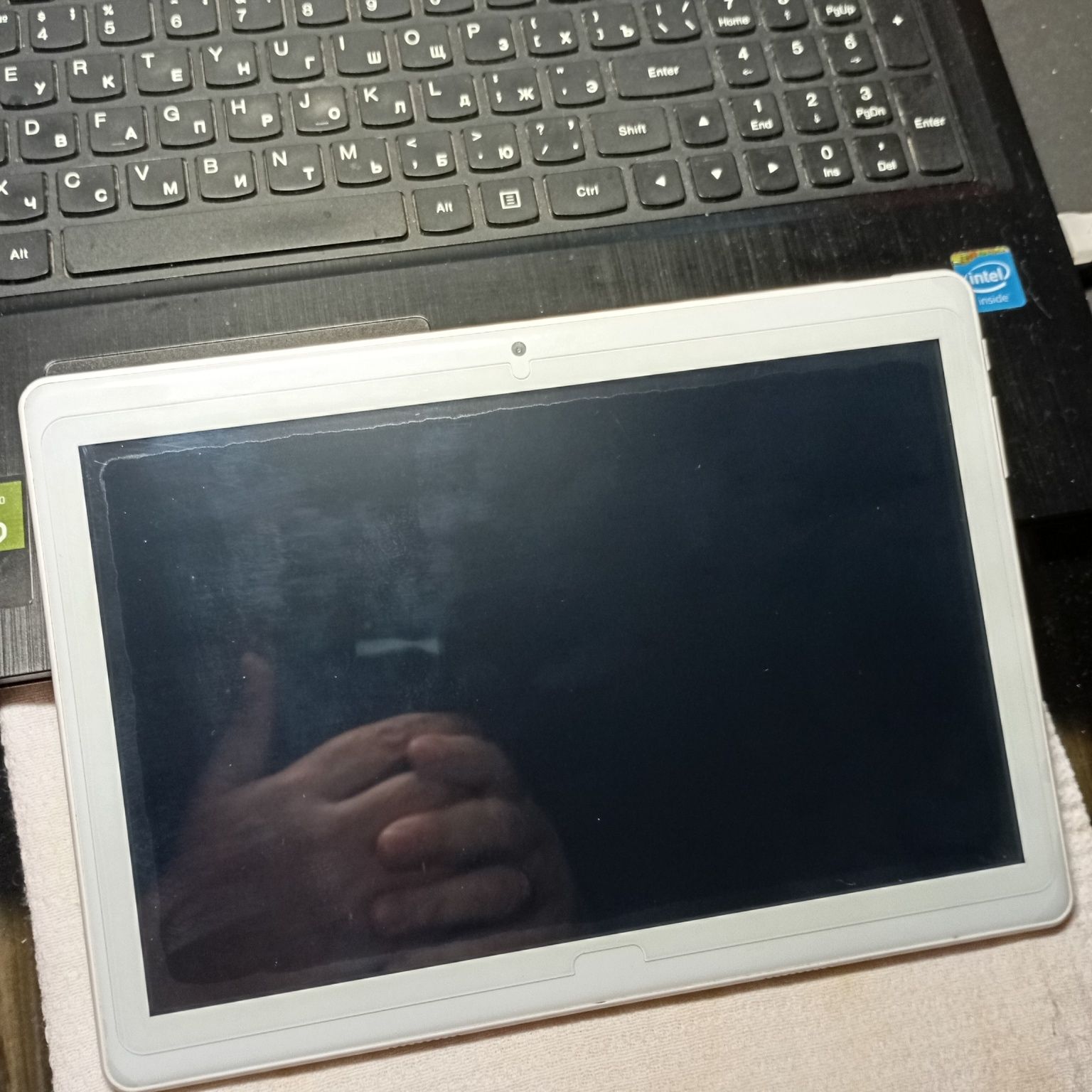 Продам планшет ASUS