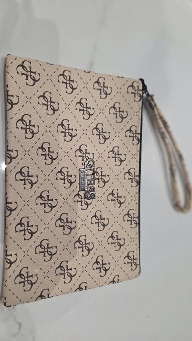 Saszetka kopertówka kosmetyczka a la guess