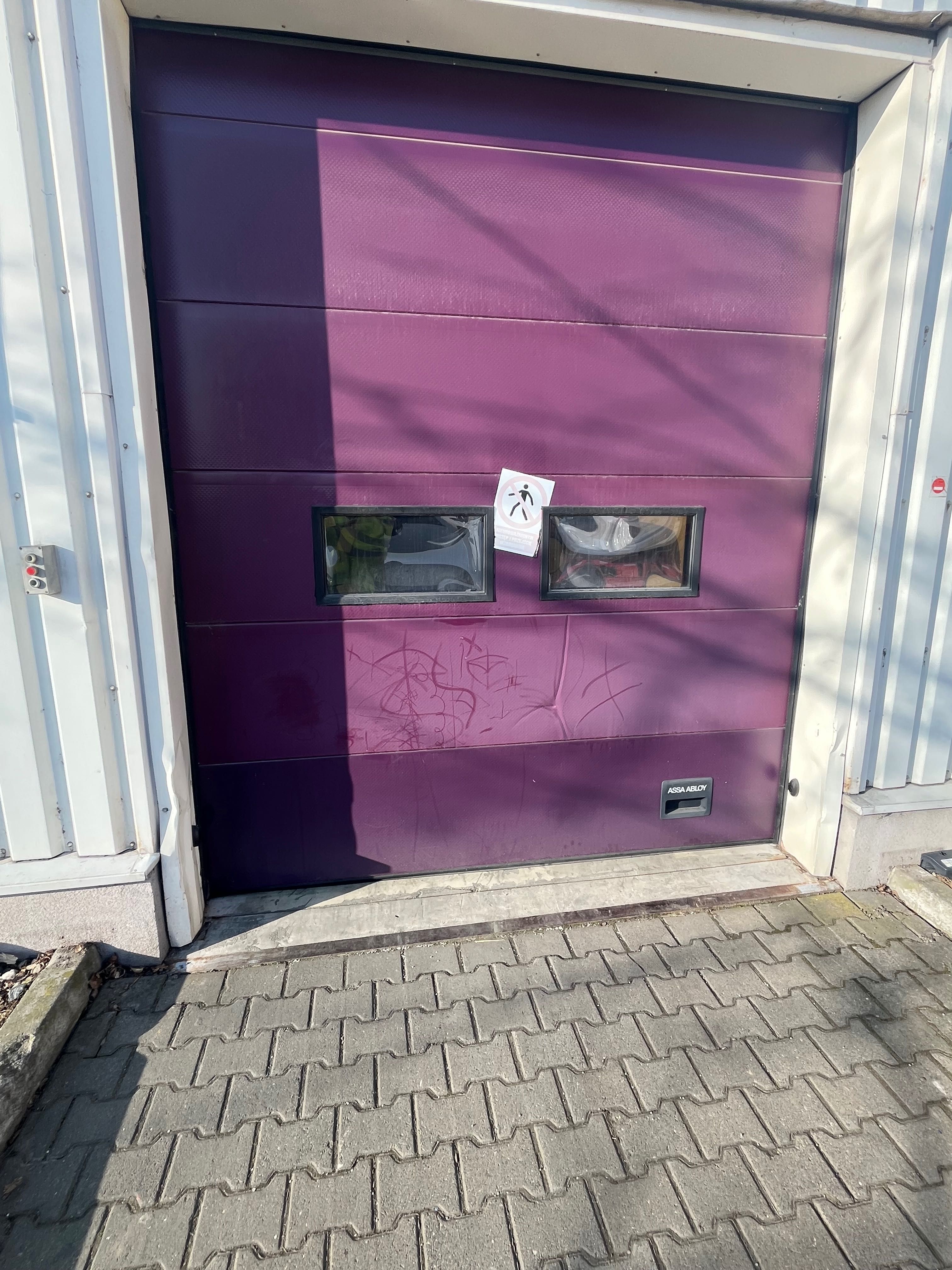 Brama przemysłowa AssaAbloy