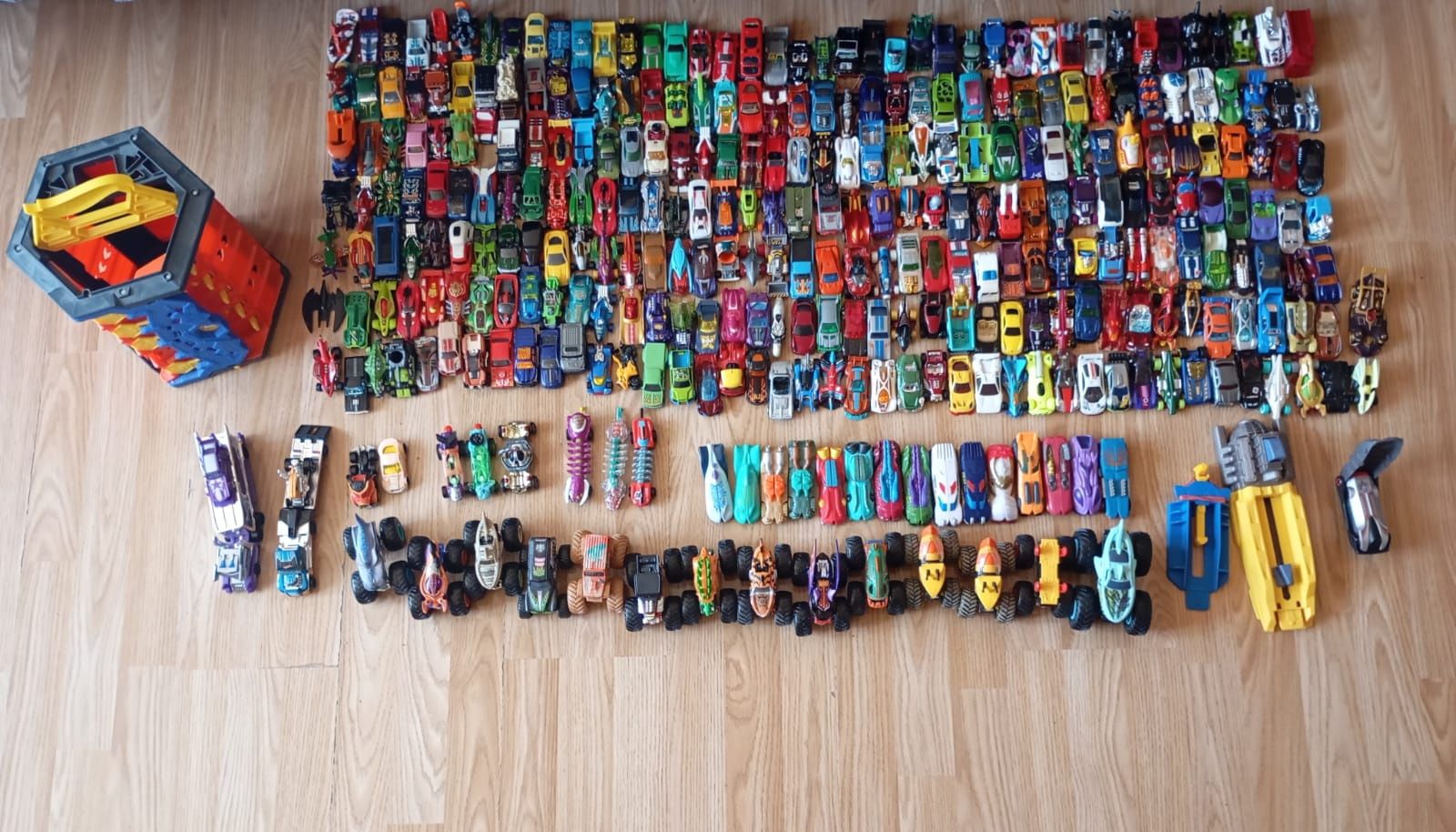 Hot wheels samochodziki