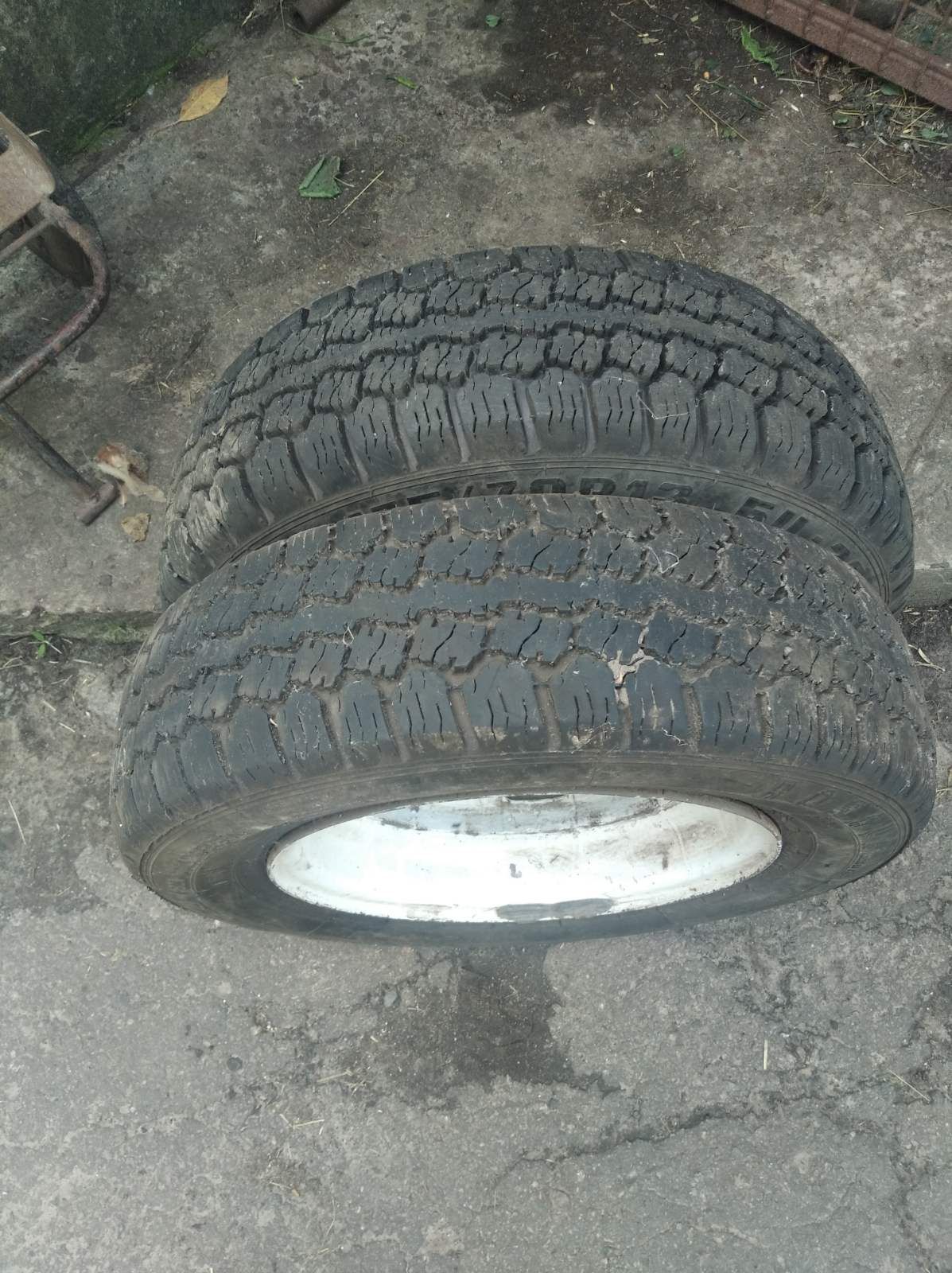 Продам резину 13