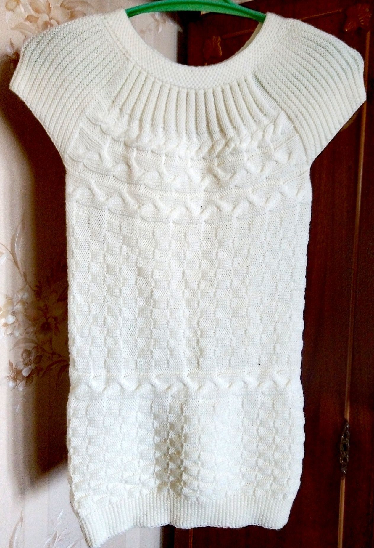 Платье вязанное р 44-46