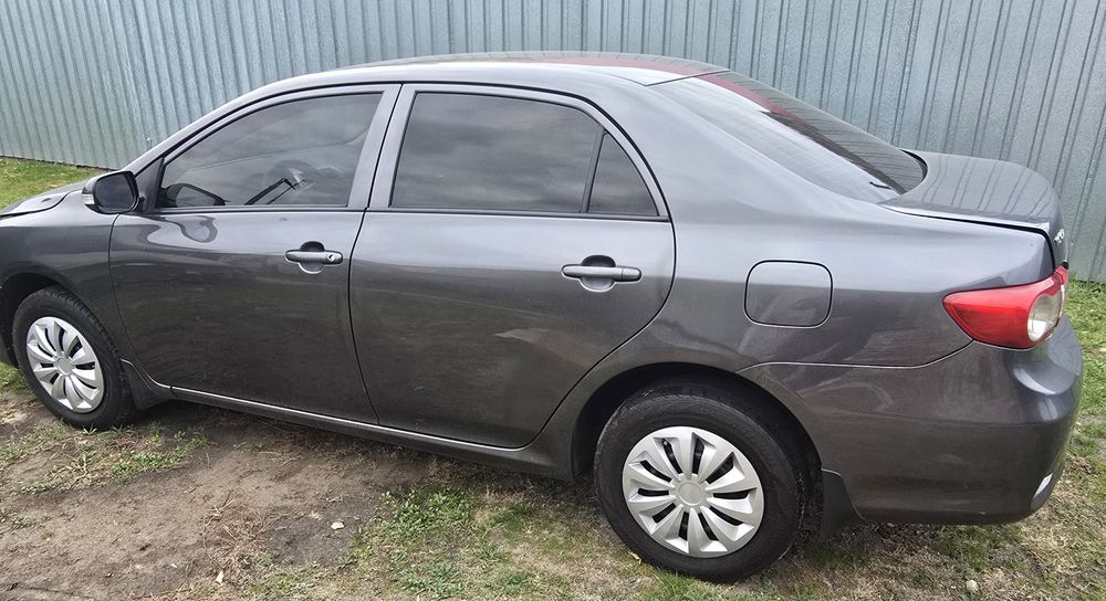 Продаю Toyota Corolla 2011г