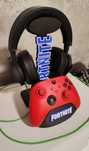 Stojak na słuchawki i pada Xbox FORTNITE