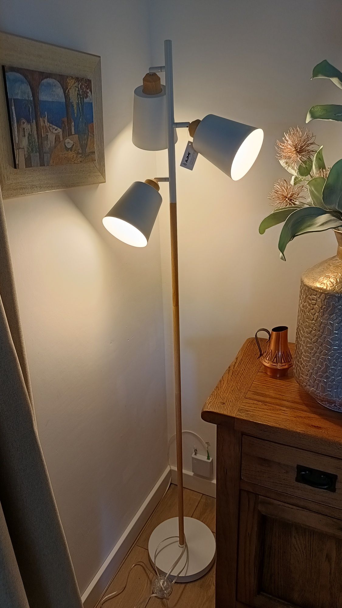 Lampka do salonu 3 klosze
