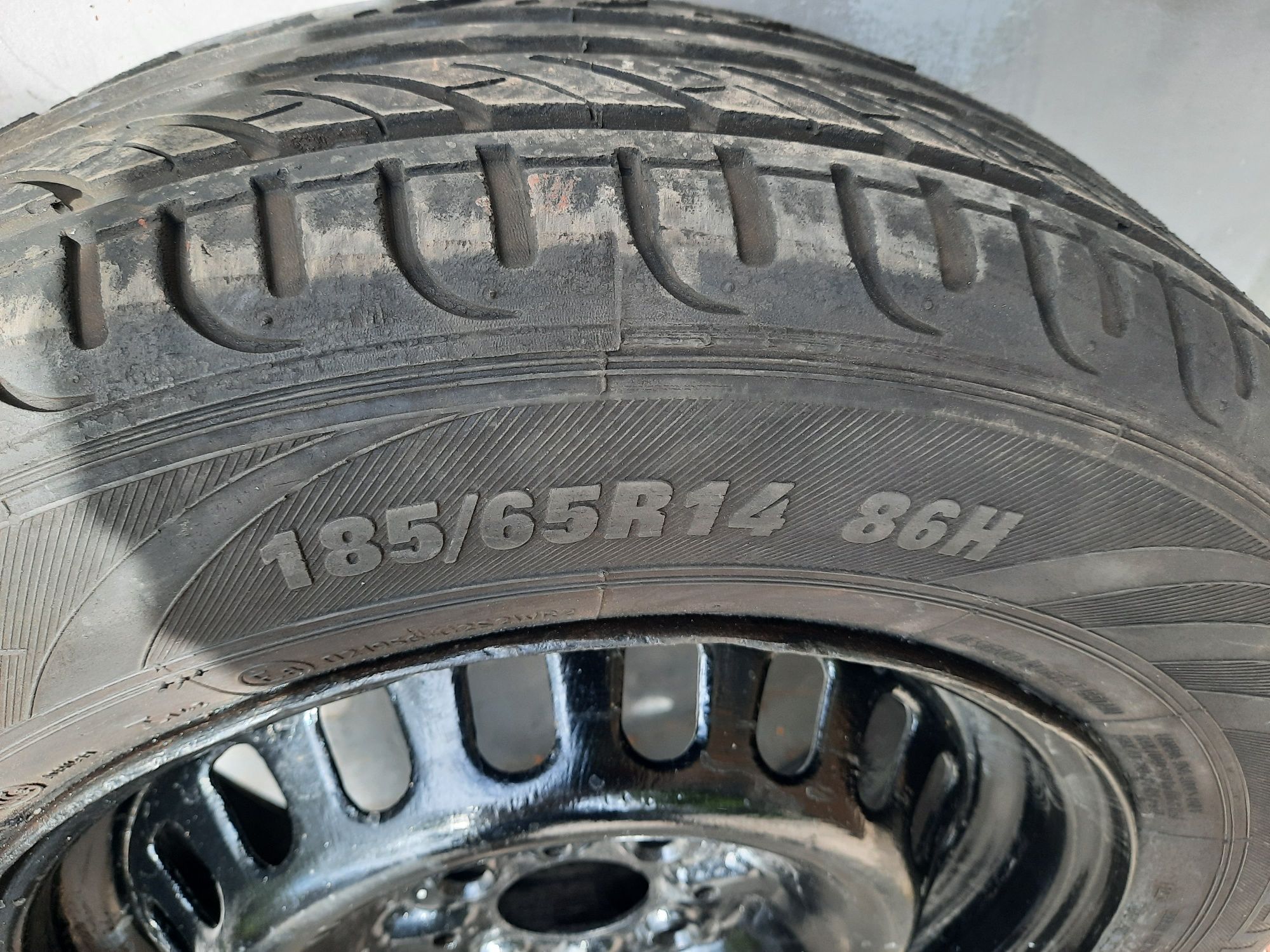 Запаска, шина диск185/65/R14 -4×100 шина Premiorri цена 900гр шинадиск