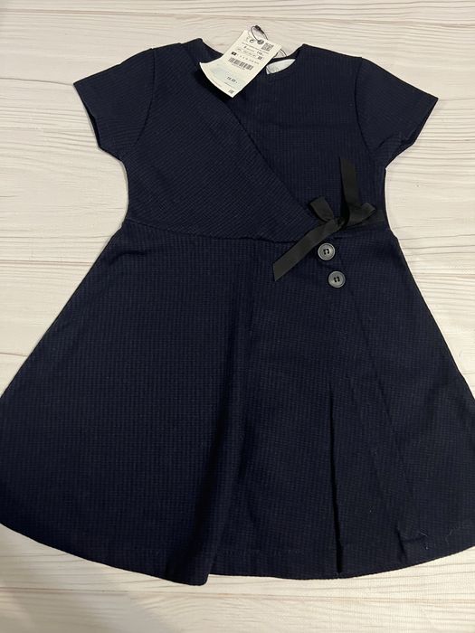 Zara на рост 116 см платье