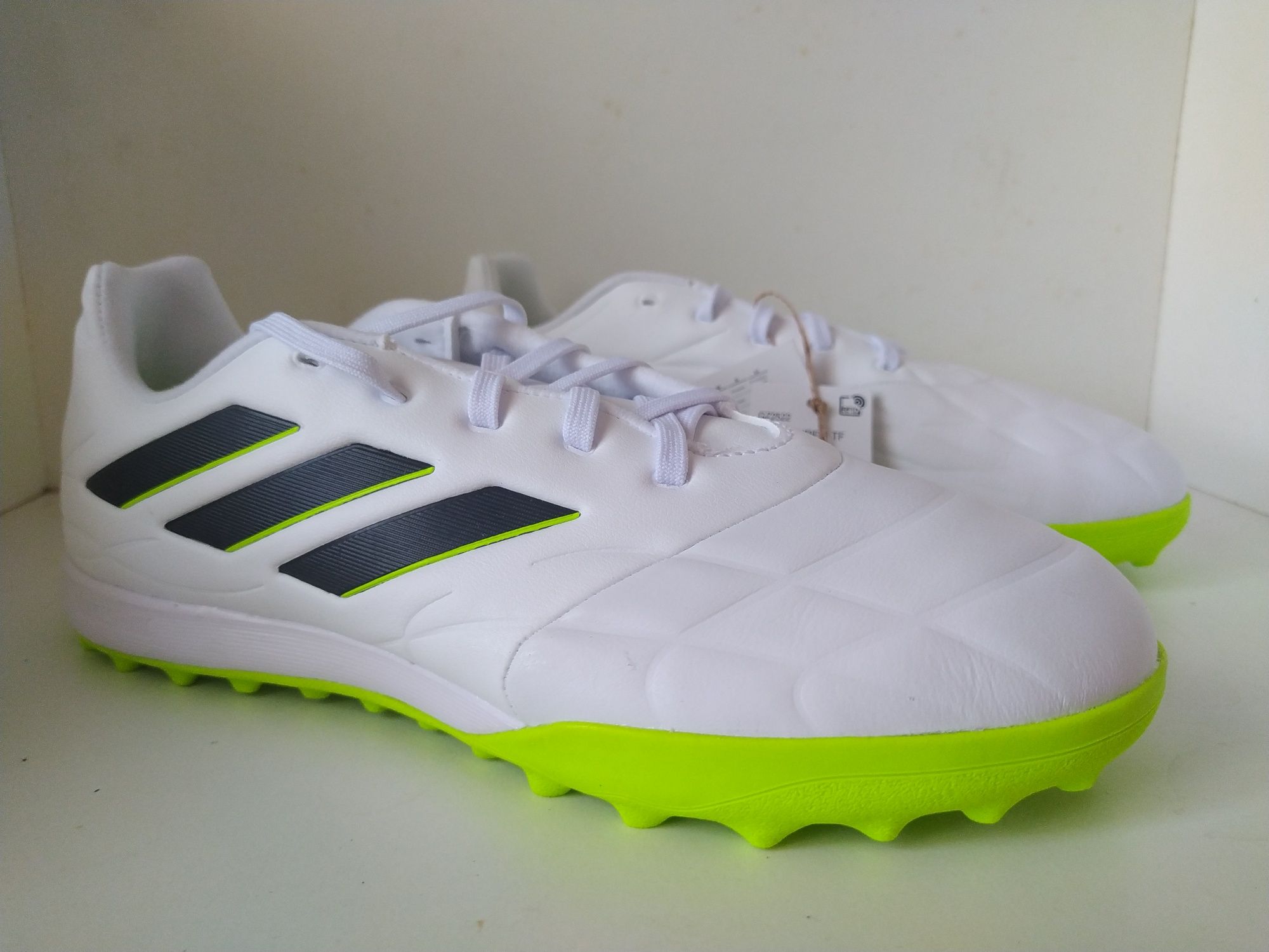Оригінальні шкіряні сороконожки  Adidas Copa Pure 3 TF