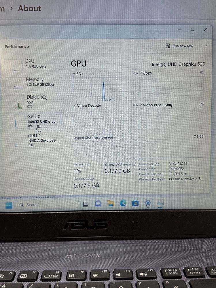 Asus Core i7 8ª Geração 16GB RAM 256GB SSD dupla Placa gráfica Nvidia