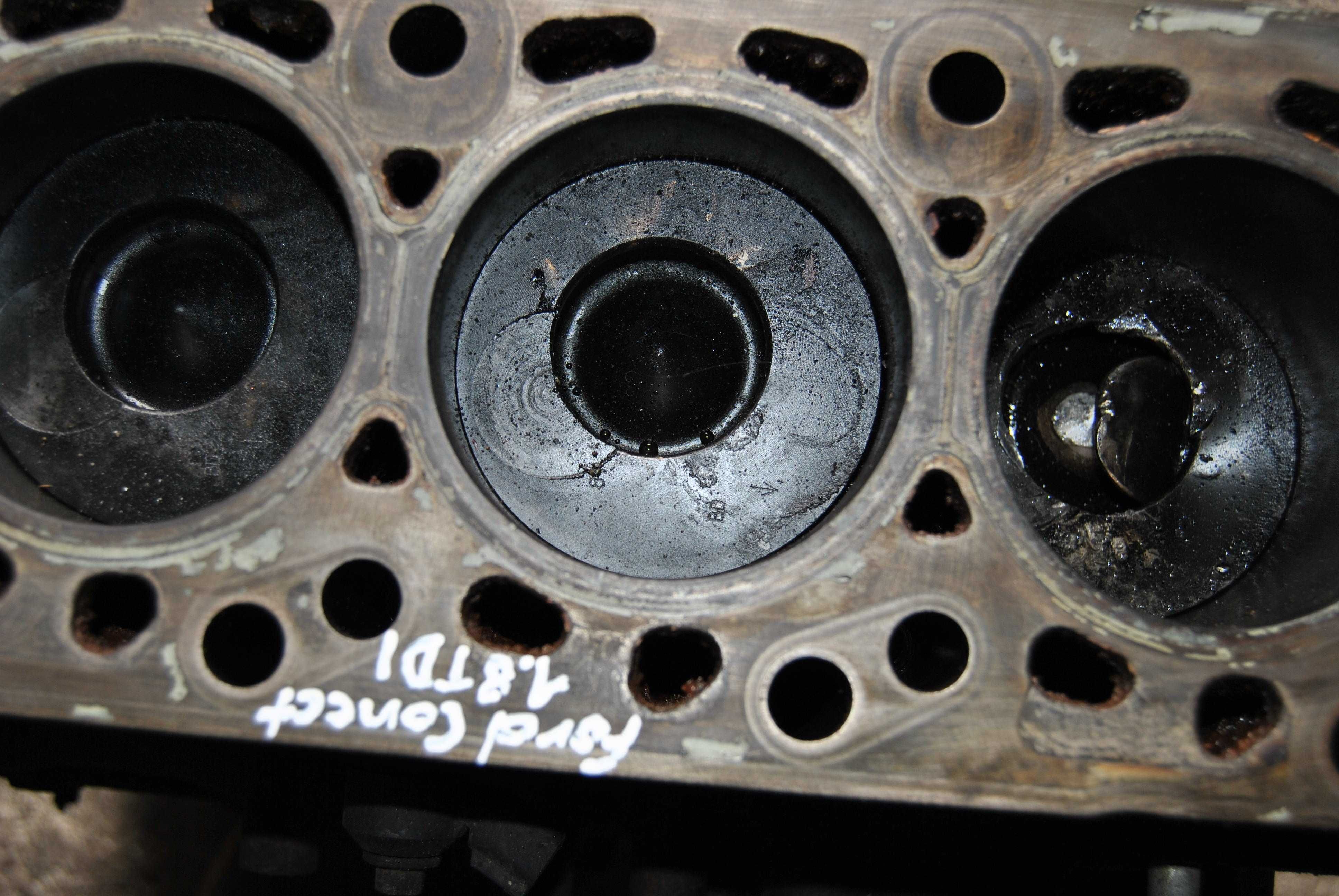 Blok silnika Ford Connect mk1 1.8