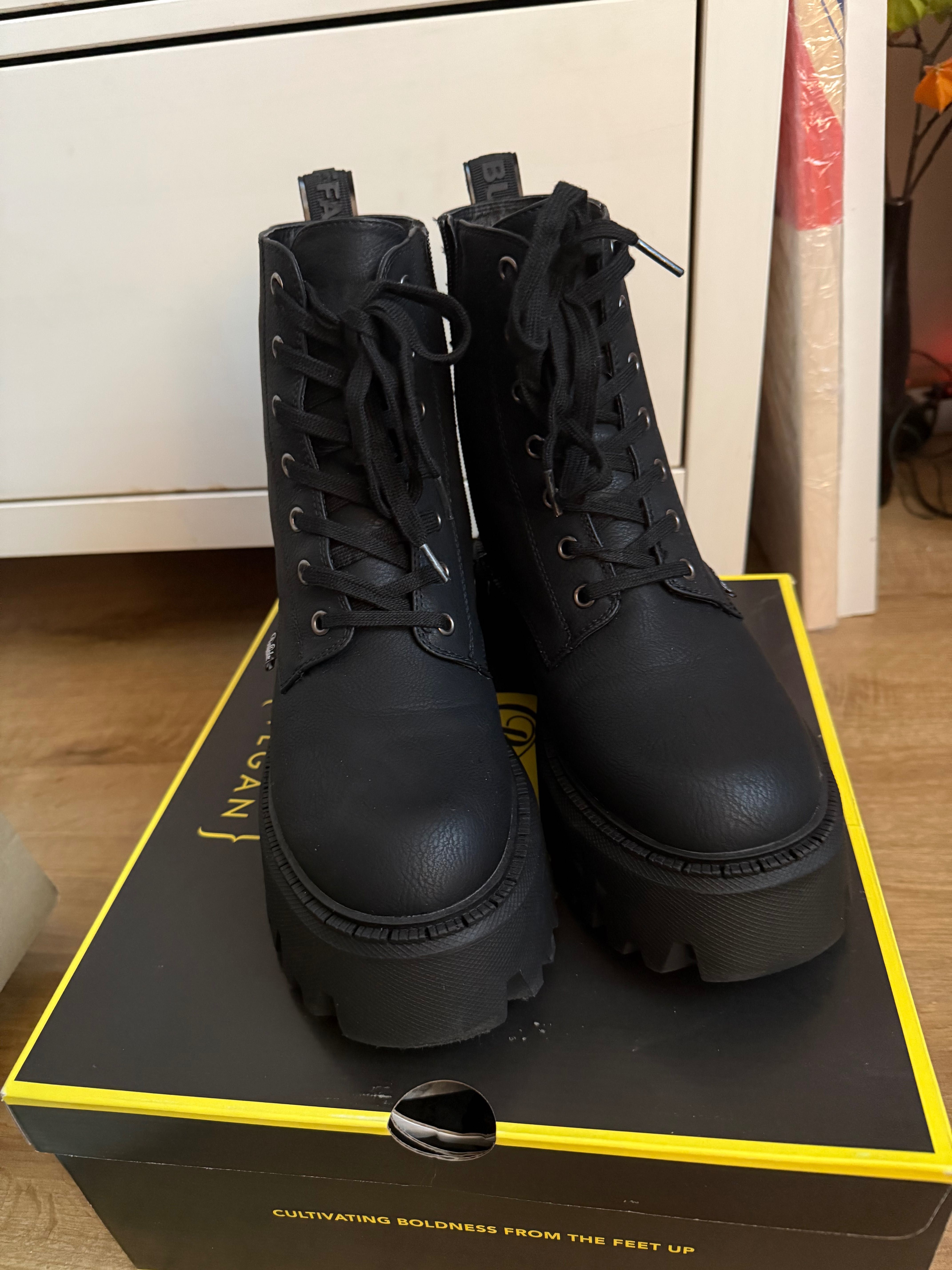 Trapery buffalo damskie