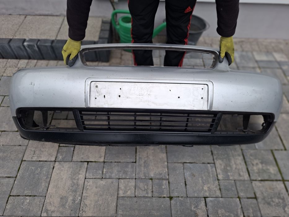 Audi a3 8l lift 00-03 zderzak przod przedni srebrny ly7w